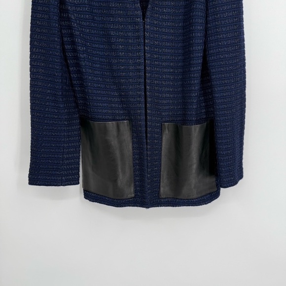 St. John Women’s Tweed Sweater Blazer W/ Leather Pockets Size 8 Blue Black wool - Picture 4 of 10